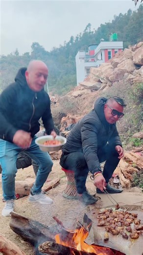 Outdoor Campfire Cooking: A Night of Good Food and Friends