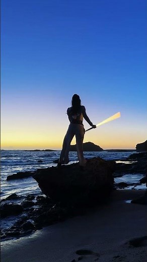 REY SKYWALKER LIGHTSABER SPINNING 😻💫 #rey #starwars #lightsaber #cosplaygirl #starwarsfan