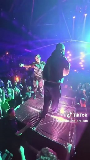 Bruxelles, vous avez tellement de la chance d’avoir eu Stromae au concert d’OrelSan en 2026 🔥 🎥 @astrogo360