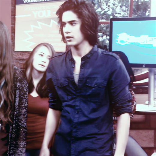 Beck Oliver Nostalgia Edit – A Tribute to Victorious