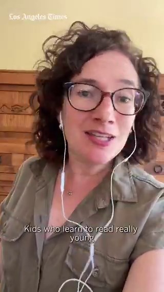 People are telling me I'm misinterpreting the article, that it's just saying you don't "need" to teach your 3yo to readYes, that's the *title* of the article but the author makes it clear that she and "the experts" explicitly discourage it.And the claim that the benefits of https://t.co/i0B4eTsUah https://t.co/TxJ1k02Gbw