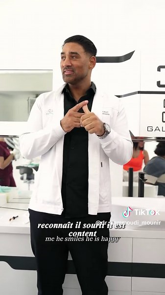 ❤️🥹 AUTISTE, CELYAN AVAIT PEUR DU DENTISTE… REGARDEZ-LE AUJOURD’HUI ! ❤️ Je vous présente Celyan. ❤️ Celyan est autiste, et aller chez le dentiste a toujours été difficile pour lui. Mais regardez-le… 🥹 Regardez comme il est heureux ! Il touche la machine, il rit… et il me serre dans ses bras. 🚀✨ Avant, la peur. Après, le bonheur. Grâce à cet univers, il se sent bien. Il se sent en sécurité. Il se sent chez lui. ❤️ Et voilà… C’EST TOUT CE QUE J’AI VOULU. Des années de travail, de sacrifices, d