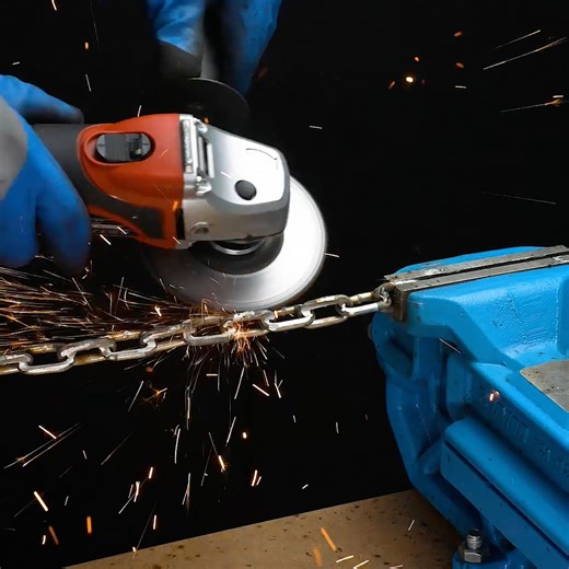 79K views · 405 reactions | A passionate DIYer must try these unique iron chain tables | MetDaan DIY | Facebook