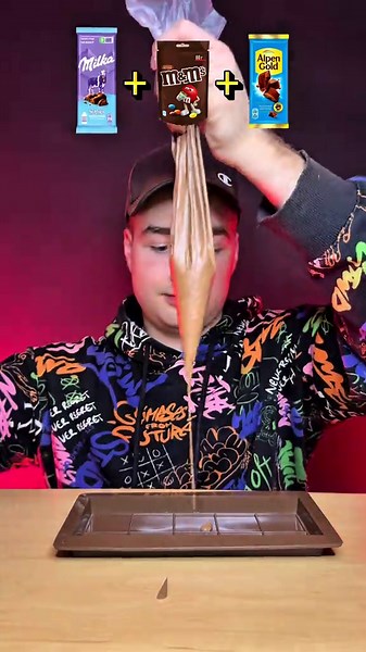 Homemade chocolate 🍫 with M&M’s #mukbang #chocolate #mms #homemadechocolate #asmr