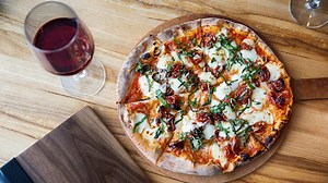 Want to Pair Wine With Pizza? The Francis Ford Coppola Winery Tipline Is Here to Help