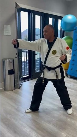 Classic Taekwondo Patterns. YulGok