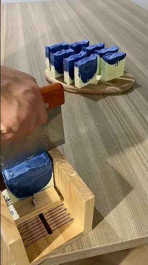 DIY Midnight Blue & Bright White Soap | Cold Process Soap Making