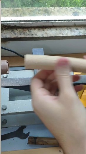 100% custom wand . . . . . #harrypotter #harrypotterbrasil #wandmaker #wand #varinha #potter #woodworking #woodwand