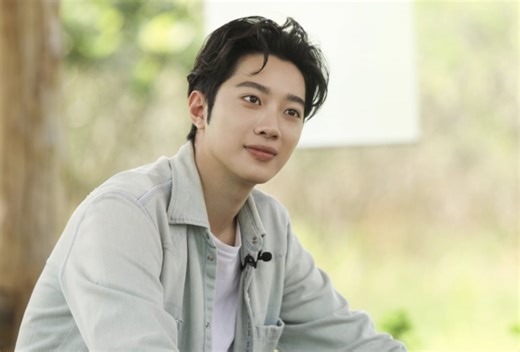 Lai Kuan Lin reunites with Wanna One members after 7 years in emotional reunion special ‘WANNA ONE GO : Back to Base’