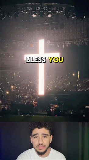 This crowd singing Amazing Grace is beautiful 😇🙏 #amazinggrace #worship #singing
