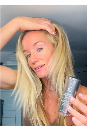 Even if you already use red light therapy daily, try boosting your glow with MitoAURA! #redlighttherapy #skincare #skinhealth #skincareroutine #wellness