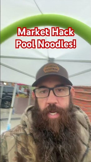Market Hack = Pool Noodles! Rainy Day fixes for old canopy tops. #farmersmarkets