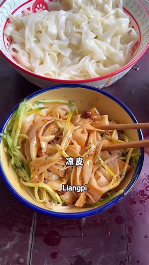 Xi’an in-depth tour ,the tour guide will take you around.