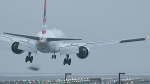 50mph Wind Landings at Manchester