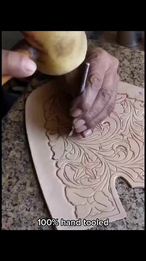 #handtooled #tooledboots #artisan #tooledleather #leatherwork #cincelado