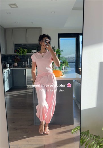 Such a cute set!! Looks exactly like an expensive brand but is actually so affordable #twopieceset #matchingset #bohoset #bohooutfit #springoutfit
