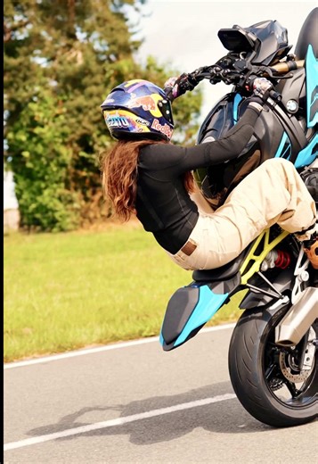 Mastering Motorcycle Stunts: Front Wheel Techniques