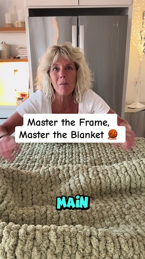 3 main factors for a PERFECT blanket 🧶✨ Think of your blanket like a picture… the frame is what holds everything together. A strong, breathable frame = a cozy, beautiful blanket that lays just right 🤍 1️⃣ Beginning chain – let it breathe Your beginning chain should be twice the size of your blanket loops. Don’t tighten it up — give it space! I like mine about 3 fingers wide so the blanket can flow naturally. 2️⃣ Edges matter (especially with drop stitch!) When knitting the edge, make sure your