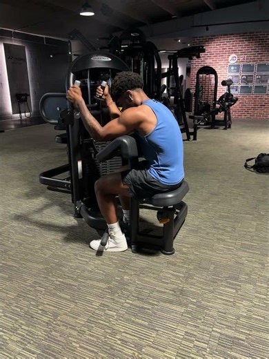 Tricep Extension Machine