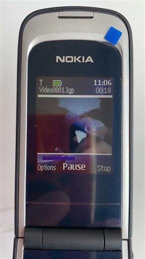 Nokia 2720 Flip Phone