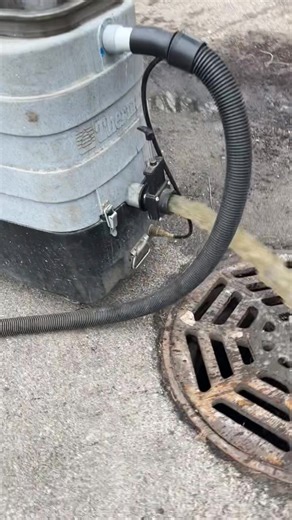 DIRTY WATER EXTRACTOR DUMP 5 CARS #fyp #viral #detailing #nasty #dirty