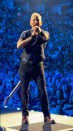 Bruce Springsteen - Thunder Road - Live at at Scotiabank Arena, Toronto, Canada (11/06/2024)