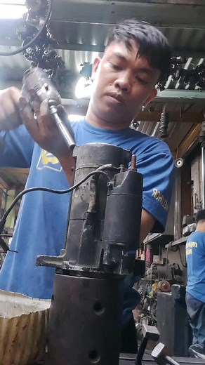 starter ng truck fuso hndi nadaw naglalaro yong bendix drive #starter #followers | Puluntong TV