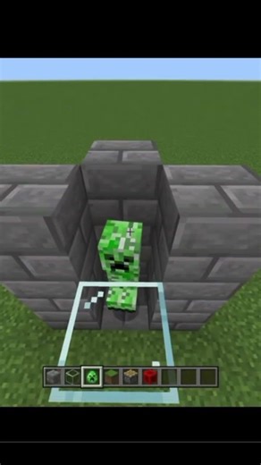 How to have a CREEPER AS A PET IN MINECRAFT! #minecraft #shorts