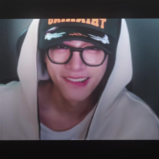 ENHYPEN's Jake: Tour Announcement & Fan Reactions