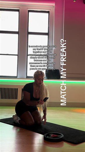 open our third eye while we have a @One Sol fueled workout? 👉🏽👈🏽🫶🏽 code EMELY, link in bio for rhe preworkout lovesss #fittok #gymtok