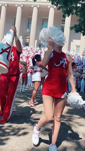 Alabama Cheerleader Elephant Stomp