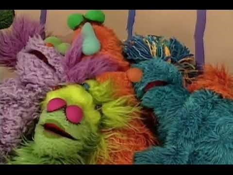 Sesame Street Monster Clubhouse Furry Triangle Sleep
