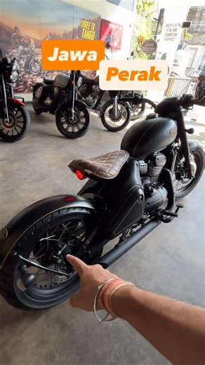 Sangeet Khanna on Instagram: "New Jawa perak . . #jawa #jawamotorcycles #jawamotorcycle #jawaperak #perak #bike #bikelove #reel #réel #reelkarofeelkaro #reelitfeelit #reelsinstagram #explore #explorepage #trending #trendingreels #throttle_98"