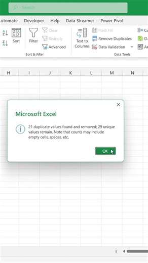⚡ Excel Remove Duplicates Trick | Clean Data Instantly #removeduplicates #excltrick #shortcut #hindi
