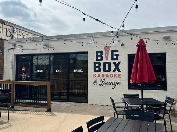 Big Box Karaoke to open Bentonville location