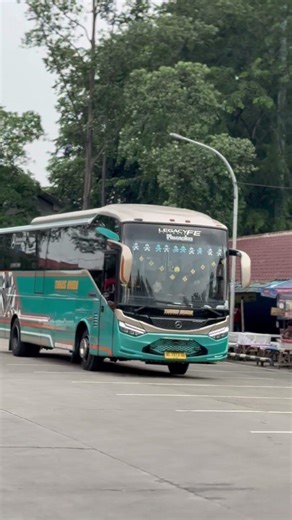 Bus Tunas muda legacy front engine