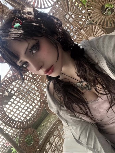 Vidéos de Лидия 𒉭 (@dolly_vampire) avec original sound - j