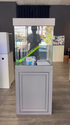 • Dimensions (LxWxH): 600x 450 x 762mm (23.6” x 17.7” x 30”)• Height with Cabinet:1550mm / 61”• Display Volume: 205.7L / 54.3gal• Sump Volume: 68L/17.9gal• Glass Thickness: 10 mm• Glass Material: Ultra clear low iron glass• Transmittance: 91%• Stand Material: aluminum alloy#jyaquarium #aquariumtank | J&Y Aquarium