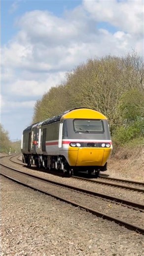 125 Group Intercity & GNER HST Powercars 43025 & 43060 heading from Bury to Loughborough Brush
