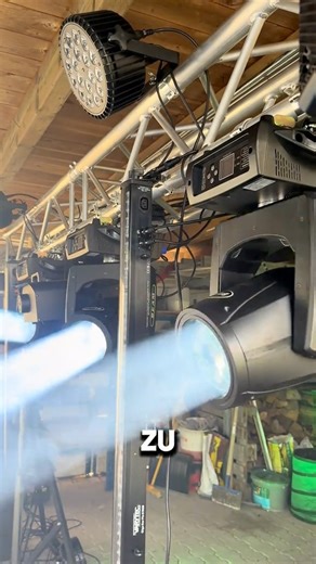 🎥 Detailed Real-Scenario Video Introduction of UKING ZQ02042 Stage Lighting Setup is Here! 300W high-power beam, 16 DMX channels, 3° ultra-narrow angle – professional precision for stunning stage visuals. Link：ZQ02042: https://bit.ly/4lyGtn0 | UKING Stage Lighting