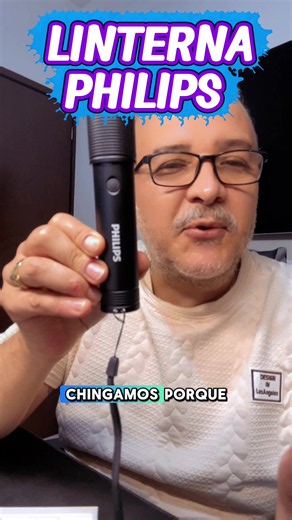Linterna LED Recargable Philips con Zoom y 4 Modos de Luz