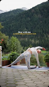 time to release desk work stiffness! if the long hours at the desk got you feeling tense, tight and stiff in places you didn’t even know can get stiff - i got you! 😉 ✨ more accessible home yoga flows & mindful tips to feel your best @andriyannasflow ✨ | wrap top @mondaybody | sports bra leggings @silverwind.official | mat @mandukaeurope , dc andriyannasflow15 🤫 everything linked in bio let’s turn things around and improve that poor posture from too much desk work. 🙌🏻 this simple flow, access