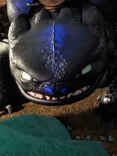 toothless when hiccup in danger ⚡#toothless #nightfury #dragon #howtotrainyourdragon #aura
