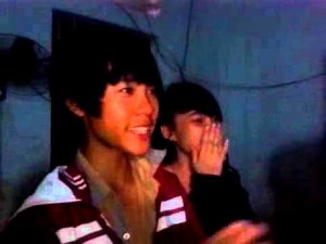 video qay len hiep dam tre em