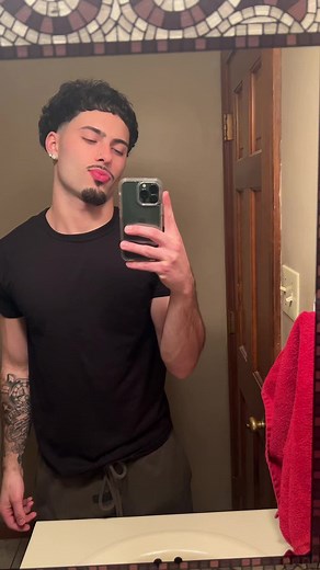 Bathroom Selfie Tips for Perfect Smartphone Shots