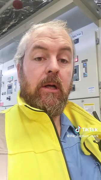 Alternative Marine Power: Green Energy for Ships