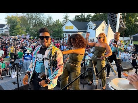 Los Toros Band - Enamorado en vivo (2025)