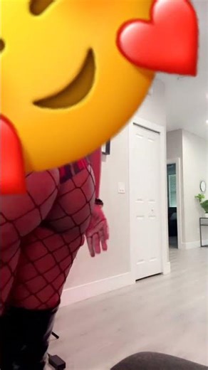 Cut it ✂️ #beautiful #beautiful #buns #cake #twerk #curvy #fun #love #entertainment #beauty #dance