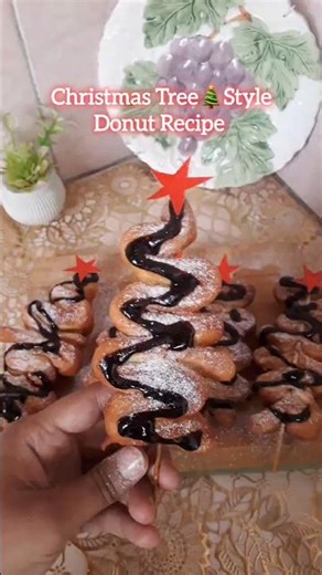 Christmas tree style donut recipe 🎄🎁 #shorts #christmas #trending