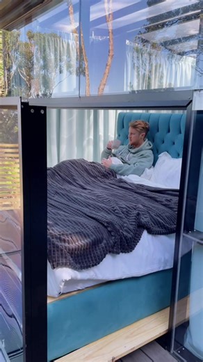 Ultimate way to wake up 🙌☕️🌊 #uniquestay #coffee #traveltiktok #glasshouse #southafricatravel #viral #bed #travelcouple #travel #fypシ #foryoupage #airbnbfinds #bestairbnb